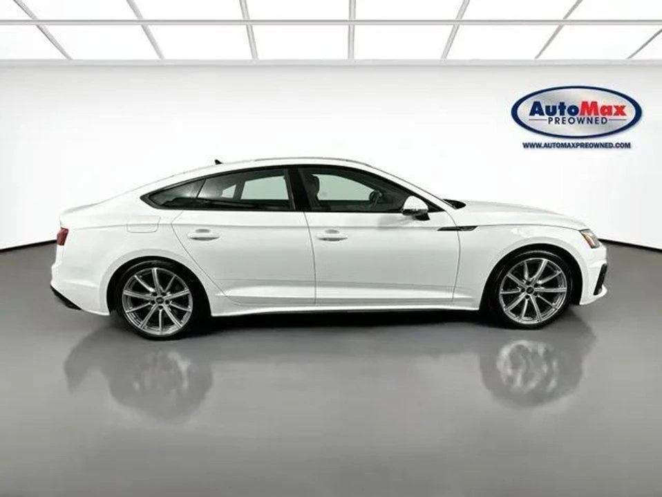 2025 Audi B10 A5 - Image 10 of 20