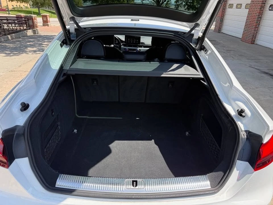 2025 Audi B10 A5 - Image 14 of 20