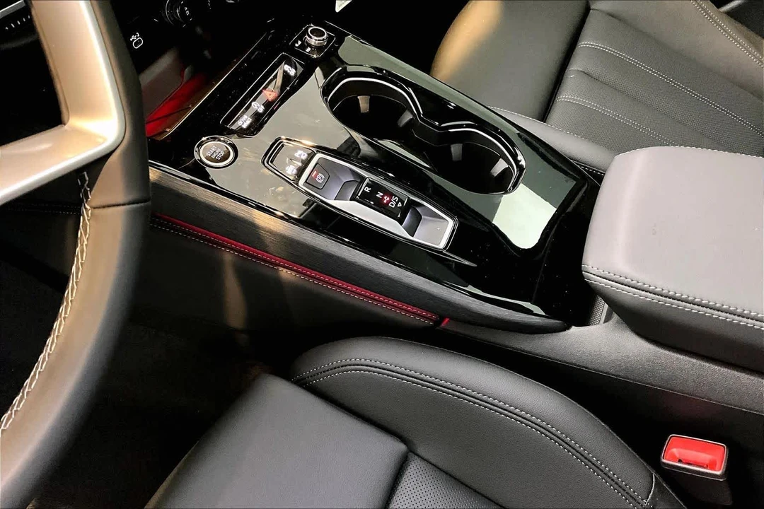 2025 Audi B10 A5 - Image 17 of 21