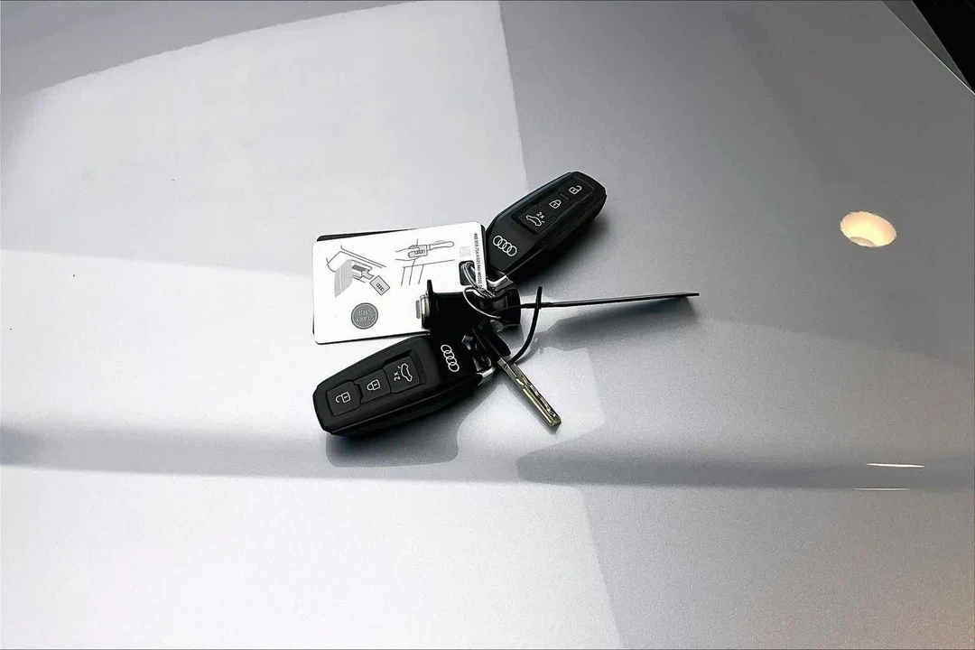 2025 Audi B10 A5 - Image 15 of 21