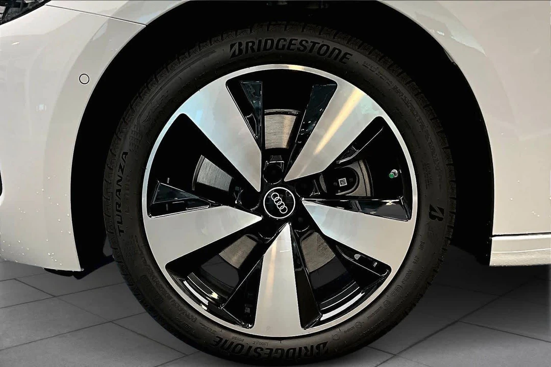2025 Audi B10 A5 - Image 11 of 12