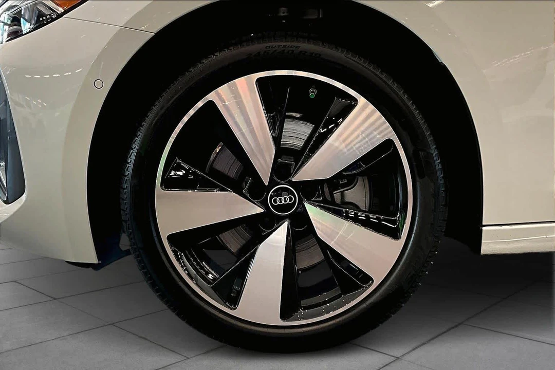 2025 Audi B10 A5 - Image 11 of 21