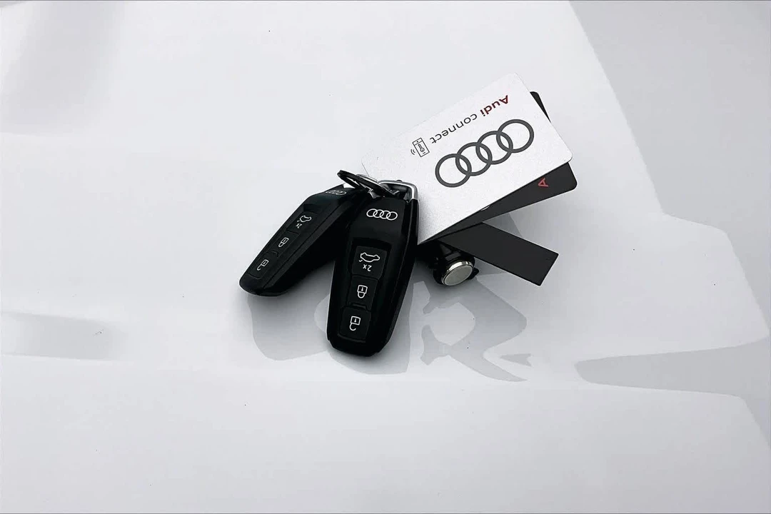 2025 Audi B10 A5 - Image 15 of 21