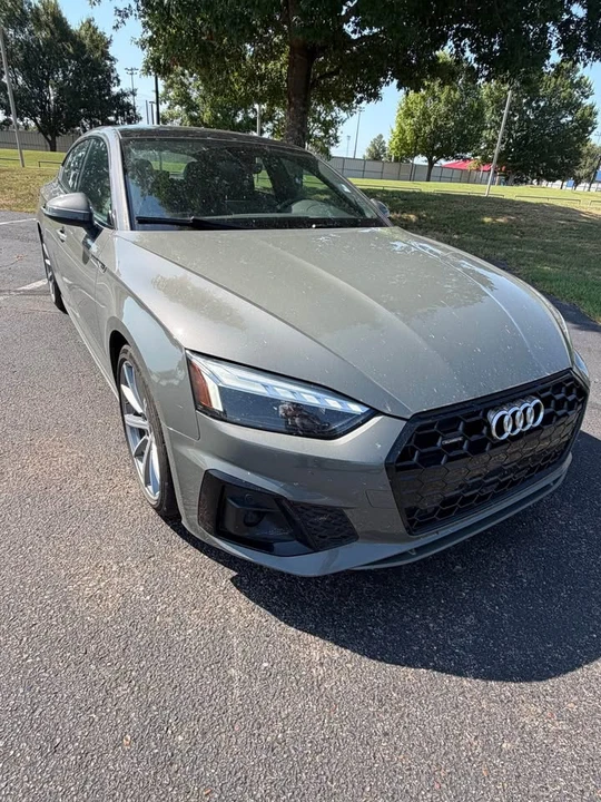 2025 Audi B10 A5 - Image 3 of 11