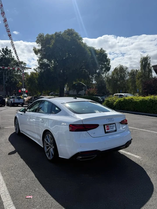 2025 Audi B10 A5 - Image 5 of 7