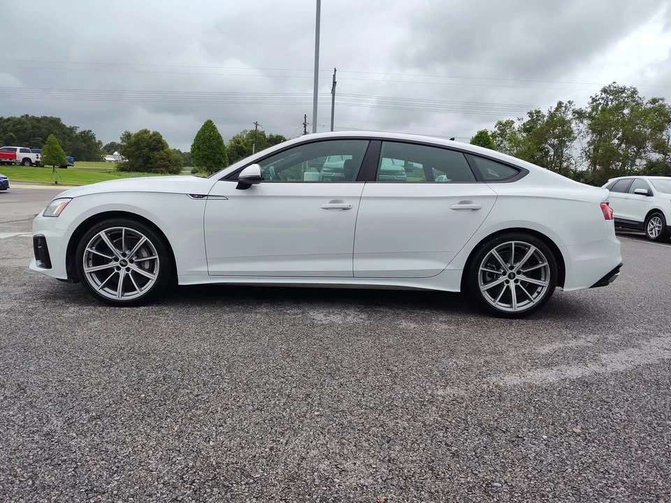 2025 Audi B10 A5 - Image 3 of 20