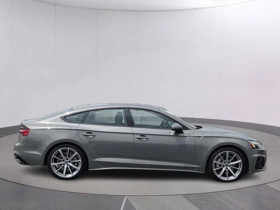 2025 Audi B10 A5 - Image 4 of 17