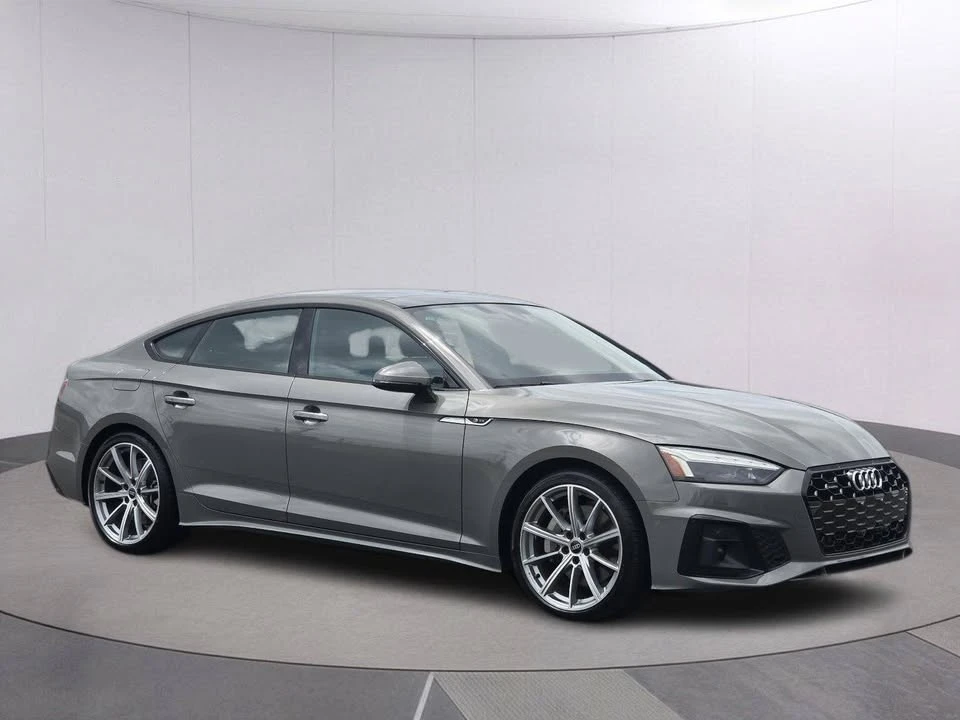 2025 Audi B10 A5 - Image 3 of 17