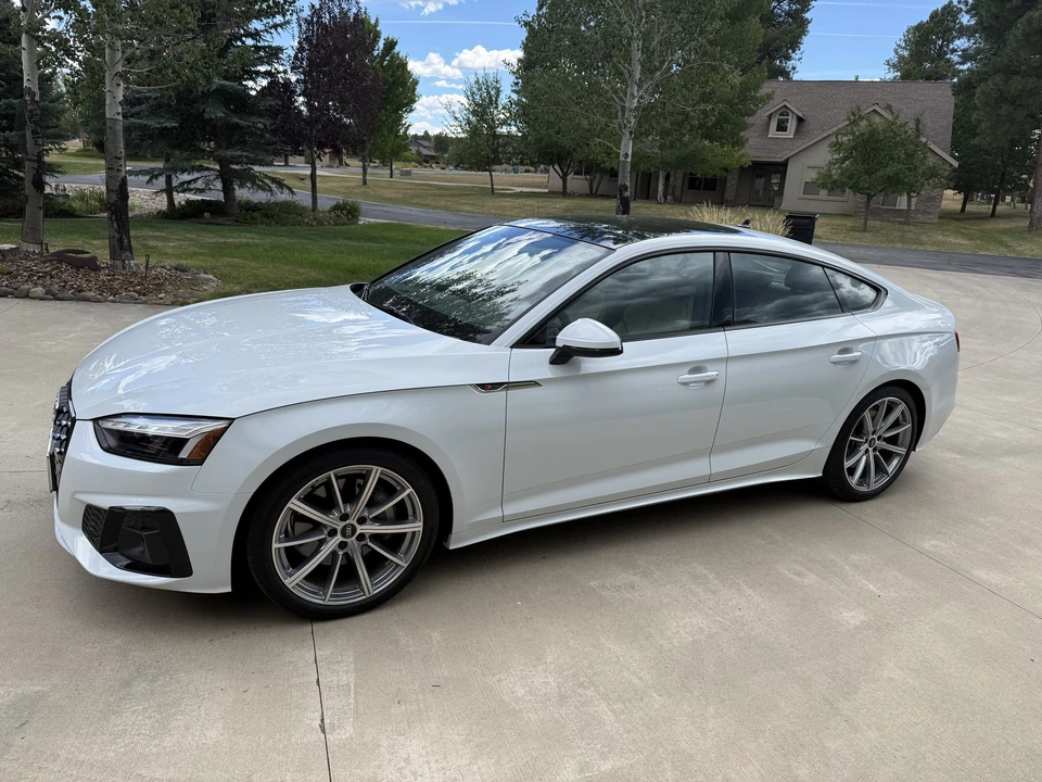 2025 Audi B10 A5 - Image 4 of 31