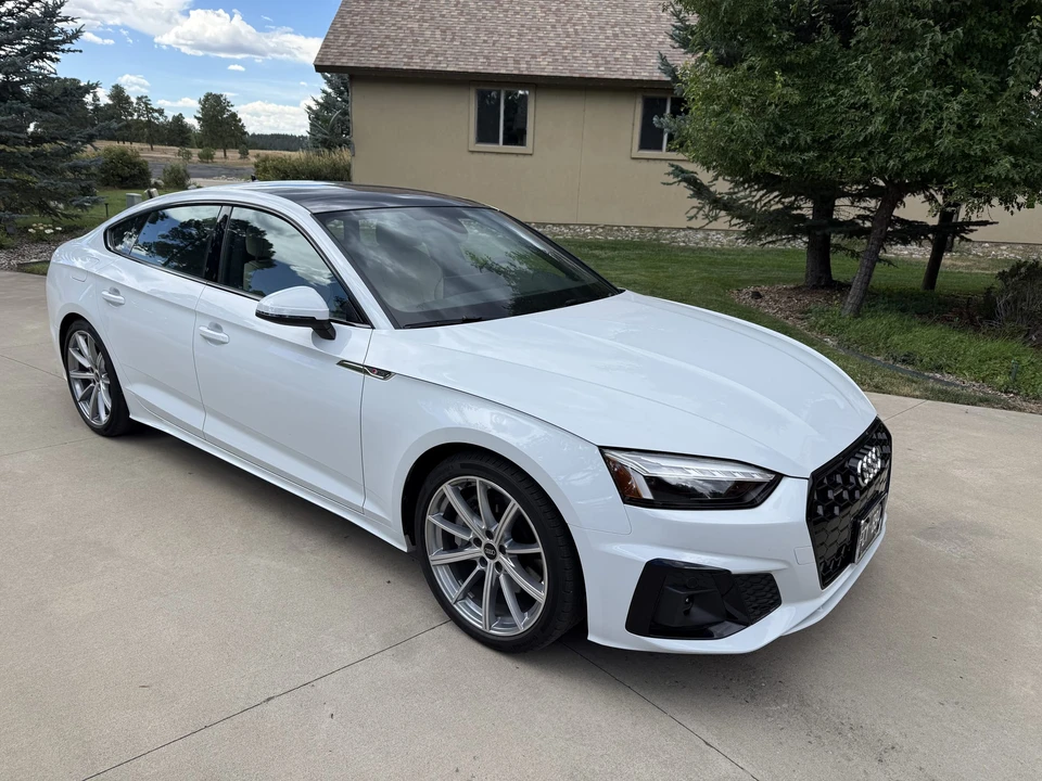 2025 Audi B10 A5 - Image 3 of 31