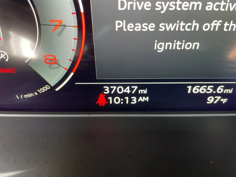 2025 Audi B10 A5 - Image 10 of 19