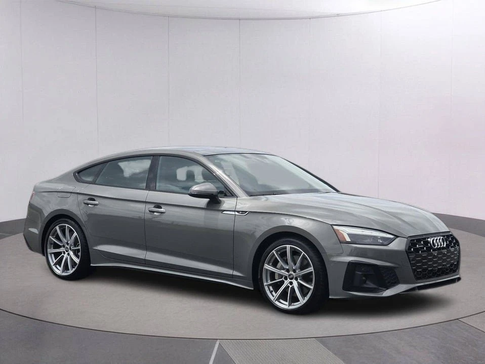 2025 Audi B10 A5 - Image 3 of 10