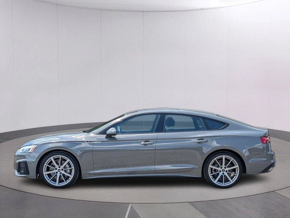 2025 Audi B10 A5 - Image 2 of 10