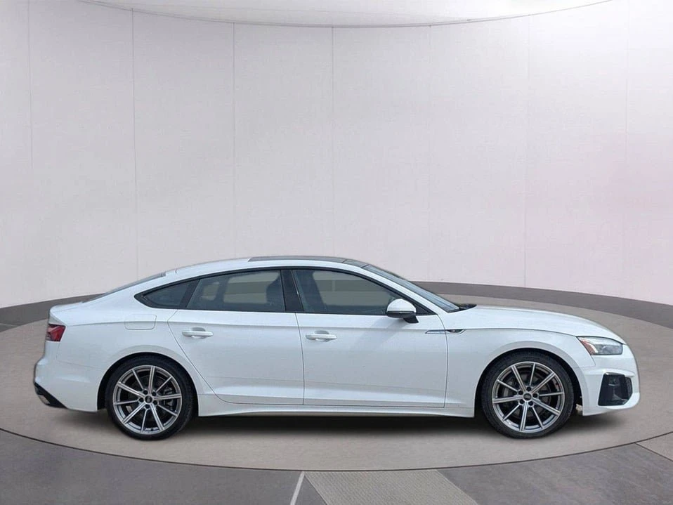 2025 Audi B10 A5 - Image 8 of 10
