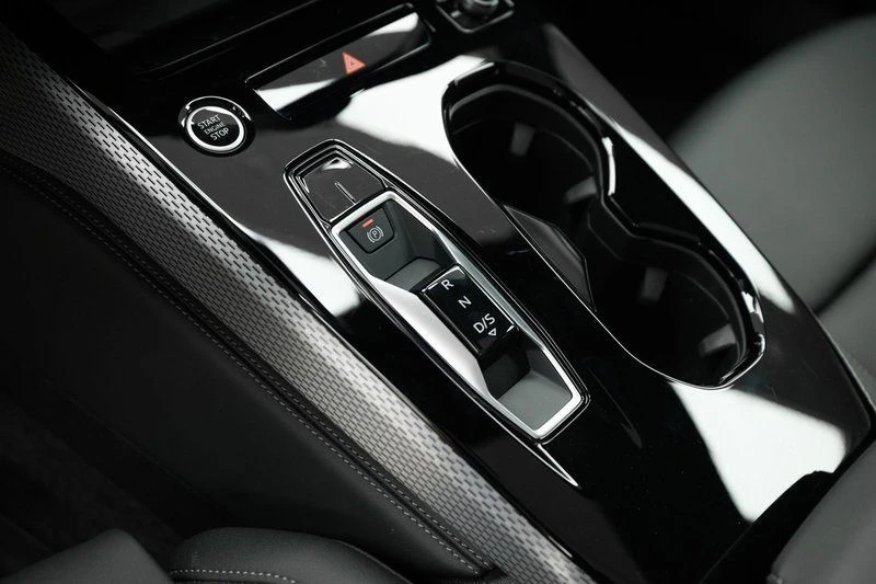2025 Audi B10 A5 - Image 4 of 20