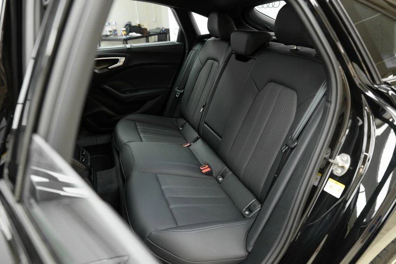 2025 Audi B10 A5 - Image 12 of 20