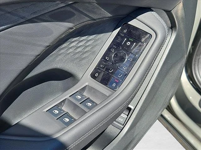 2025 Audi B10 A5 - Image 12 of 19
