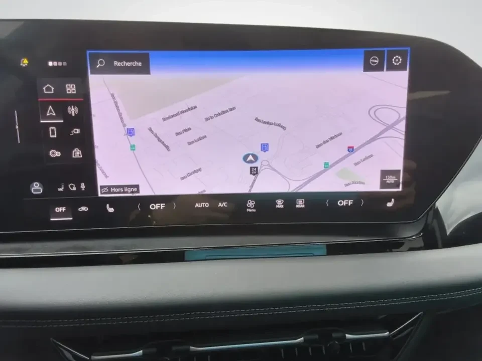 2025 Audi Q6 e-tron - Image 15 of 20