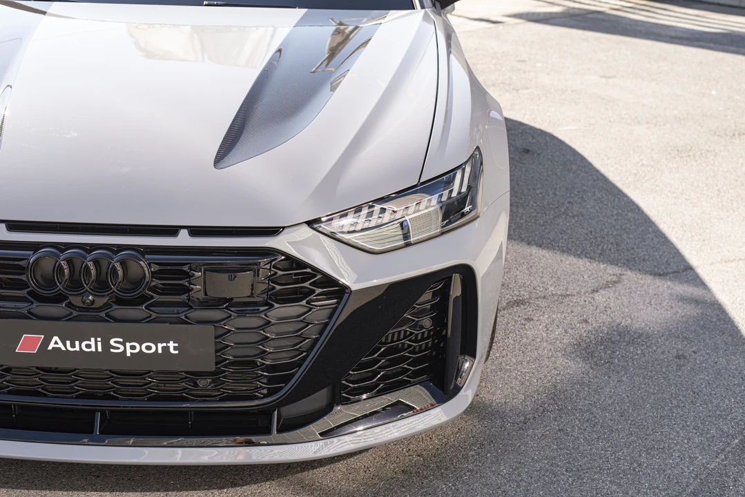2025 Audi C8 RS6 - Image 26 of 31