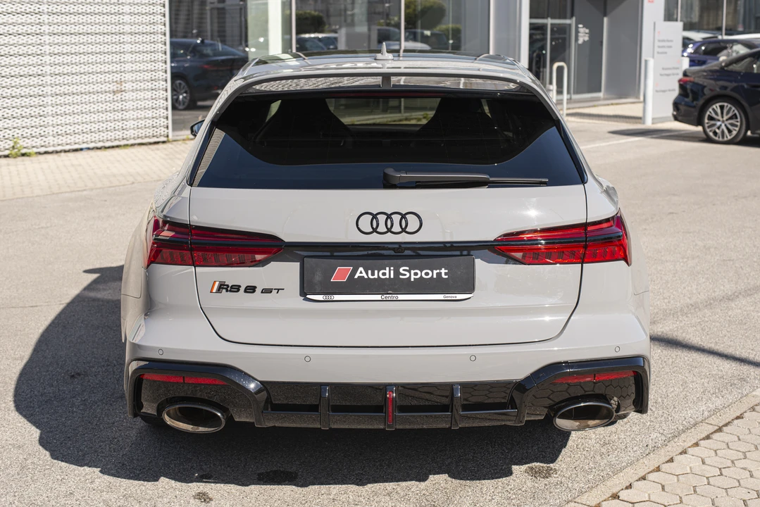 2025 Audi C8 RS6 - Image 18 of 31