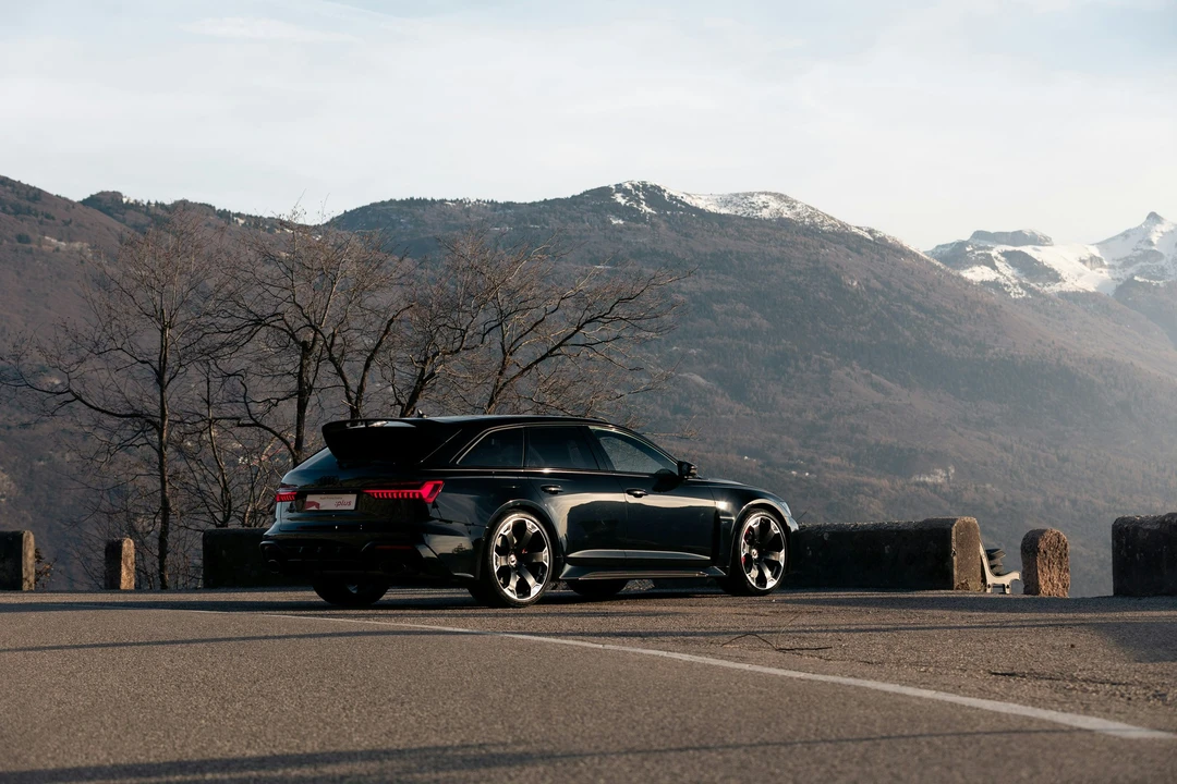 2025 Audi C8 RS6 - Image 18 of 21