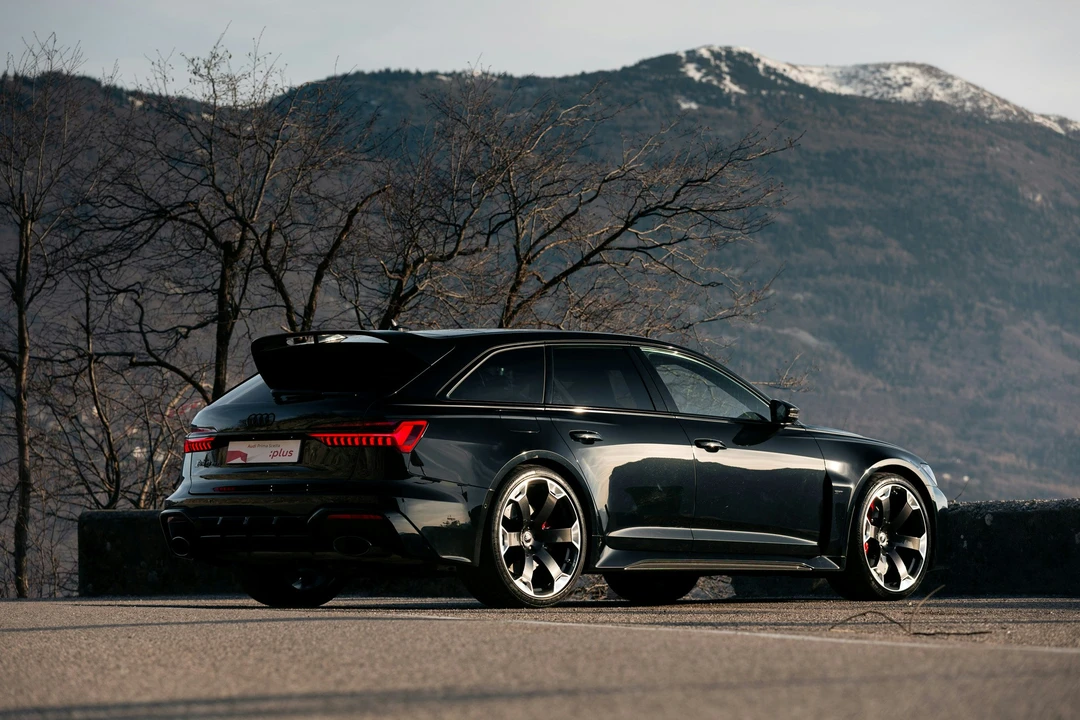 2025 Audi C8 RS6 - Image 19 of 21