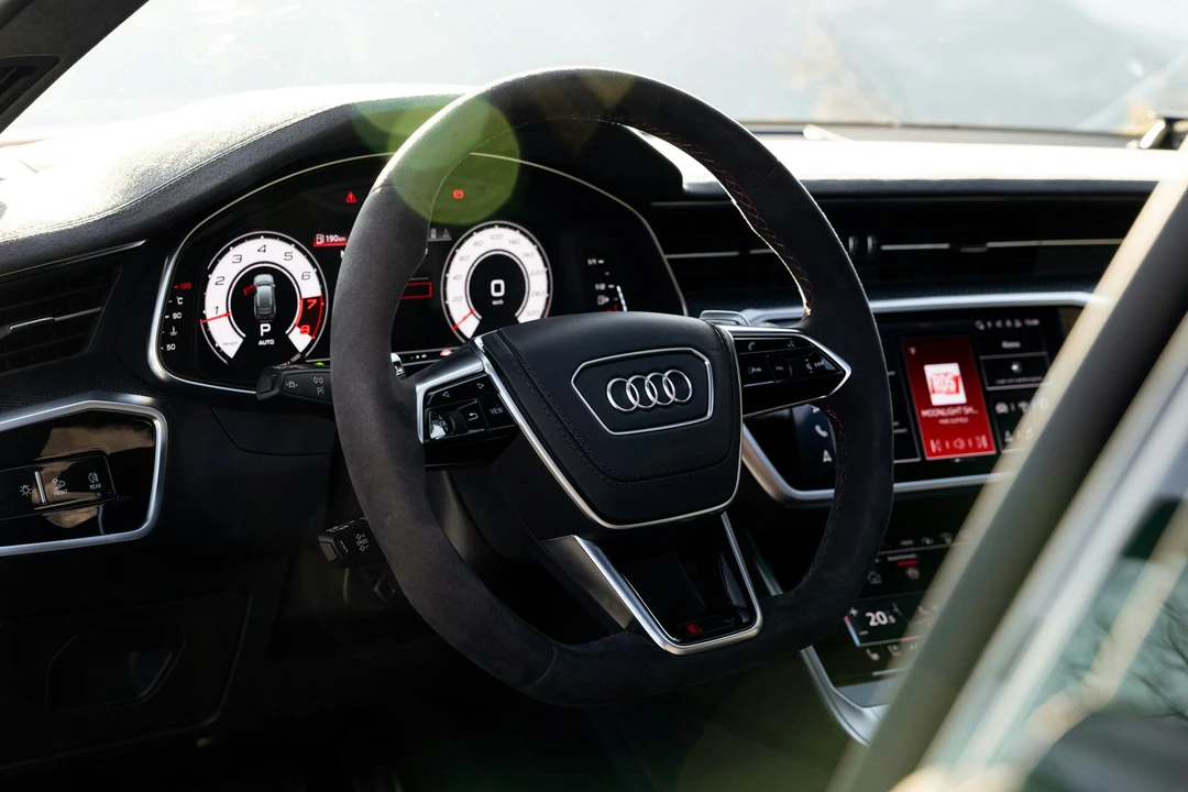 2025 Audi C8 RS6 - Image 4 of 21