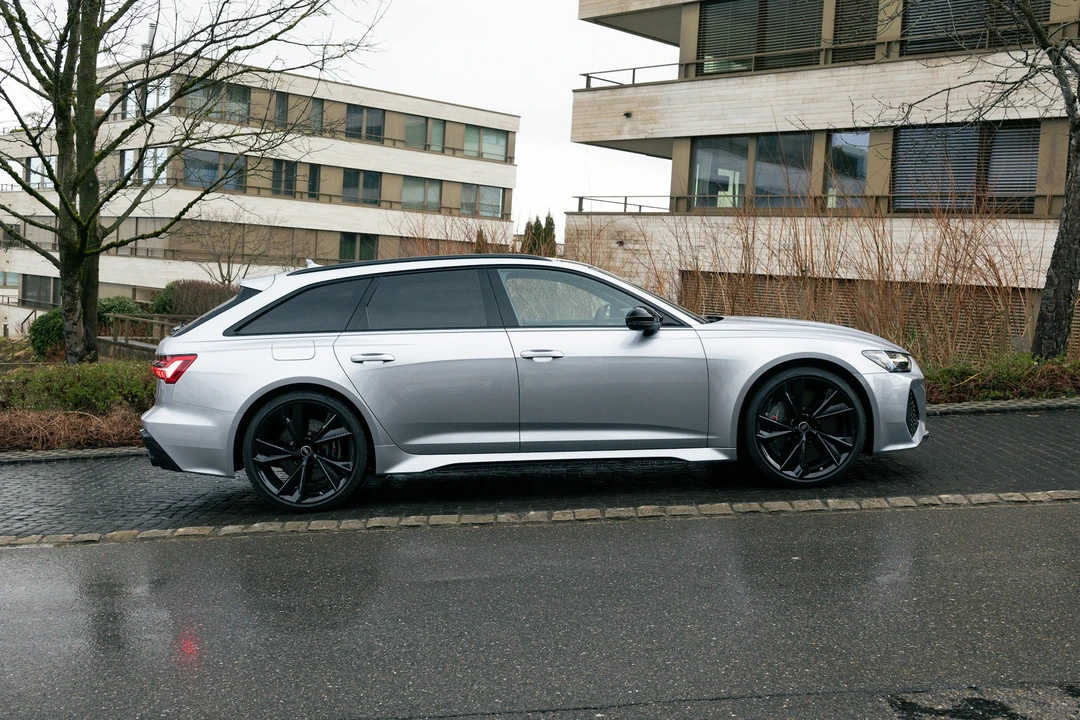 2025 Audi C8 RS6 - Image 12 of 21