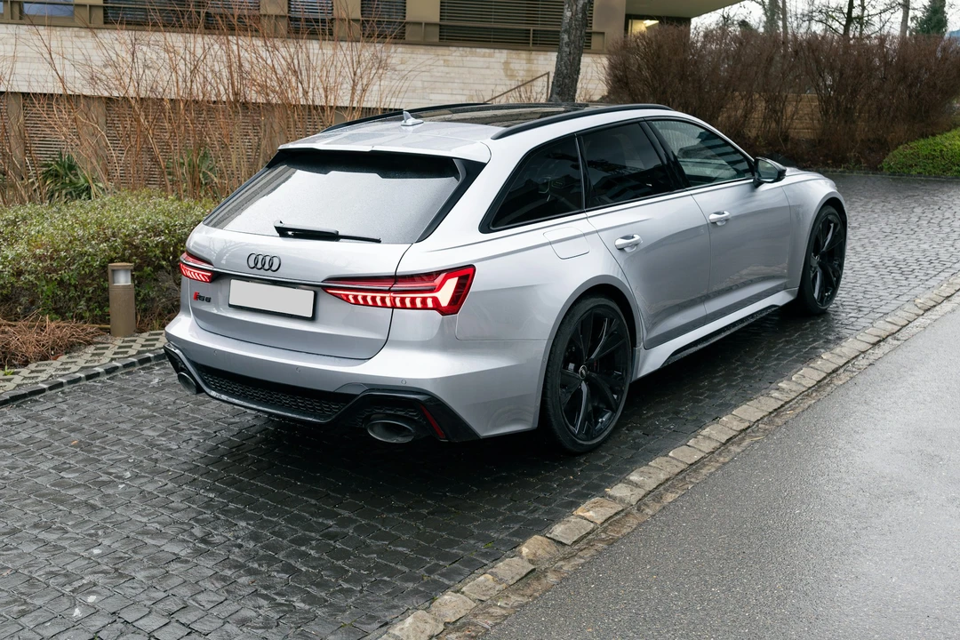2025 Audi C8 RS6 - Image 19 of 21