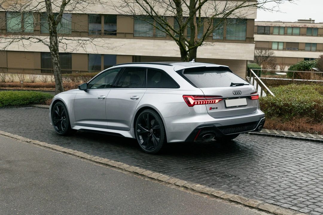 2025 Audi C8 RS6 - Image 15 of 21