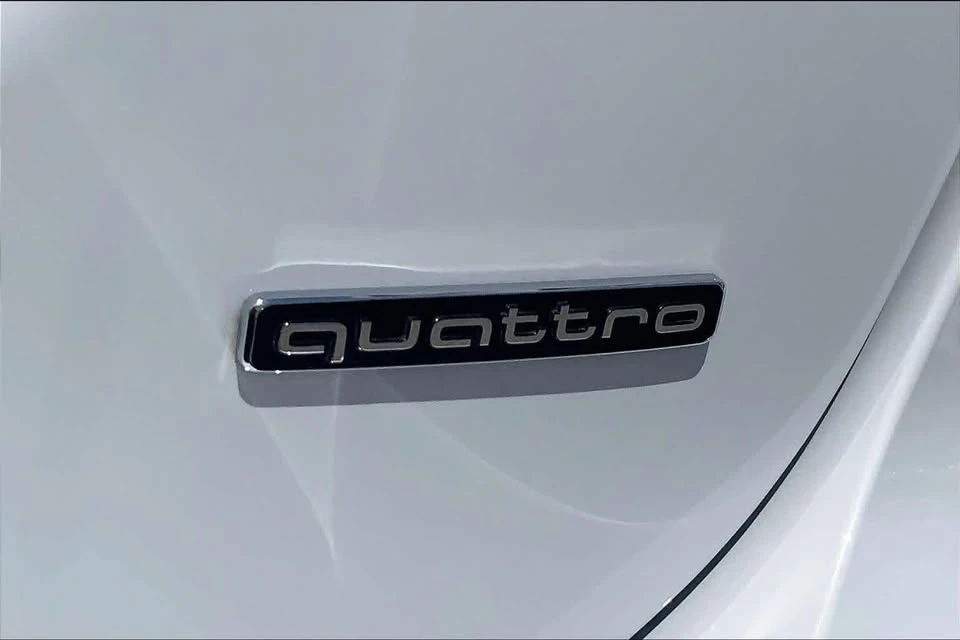 2025 Audi B10 A5 - Image 10 of 14