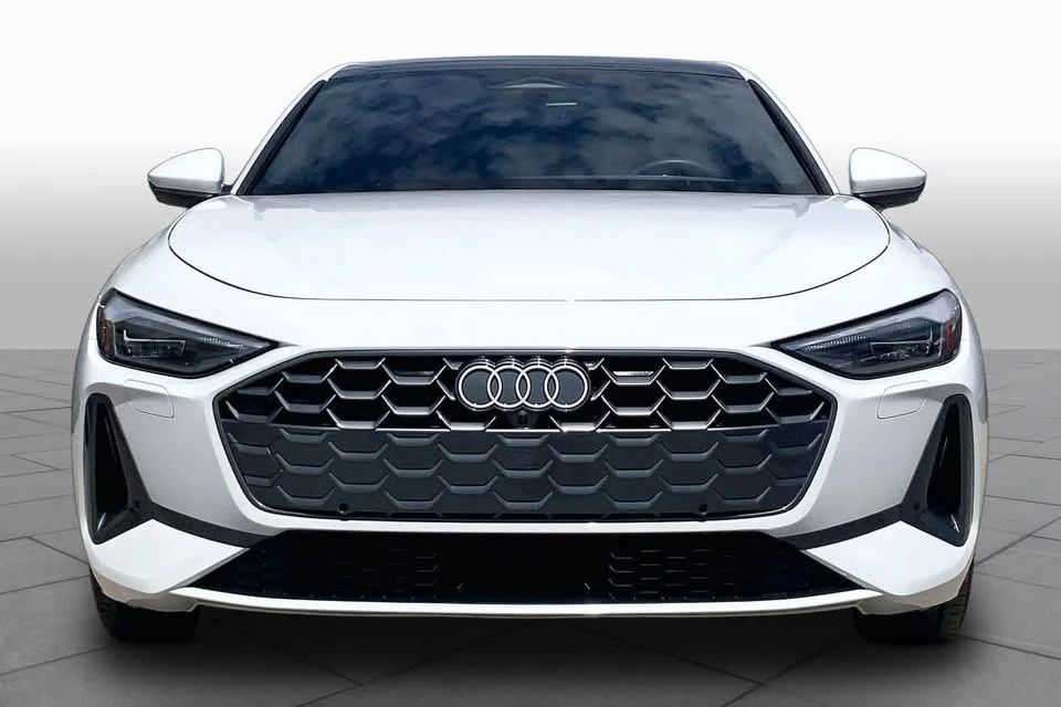 2025 Audi B10 A5 - Image 4 of 14