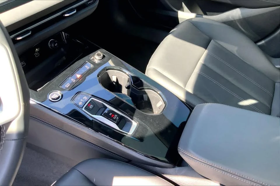 2025 Audi B10 A5 - Image 17 of 20