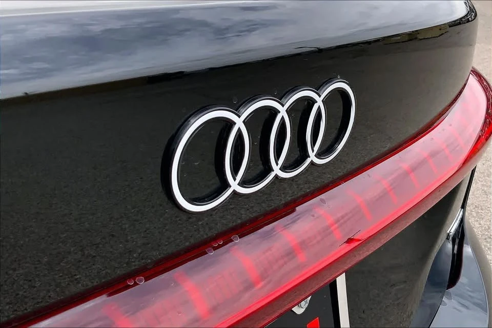 2025 Audi B10 A5 - Image 10 of 20