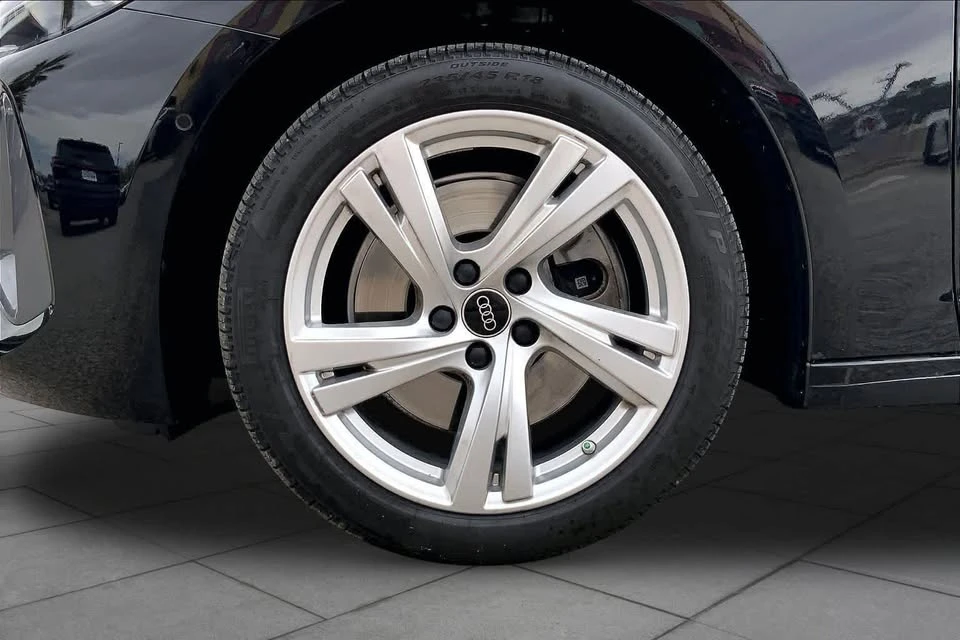 2025 Audi B10 A5 - Image 11 of 20