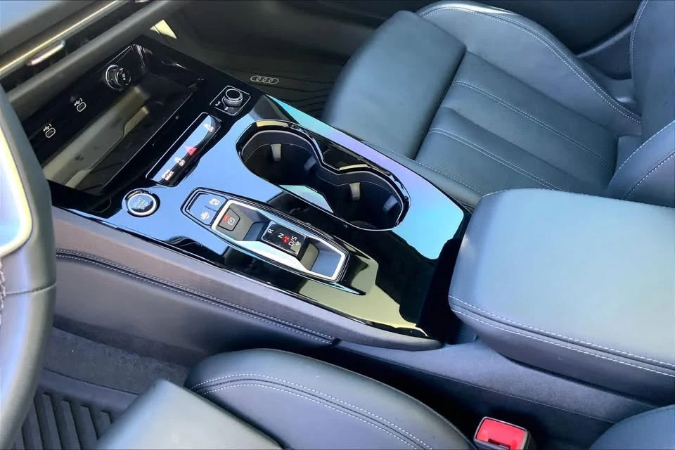 2025 Audi B10 A5 - Image 17 of 20