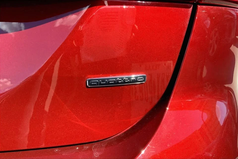 2025 Audi B10 A5 - Image 10 of 20