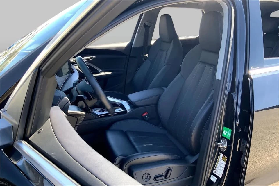 2025 Audi FY Q5 - Image 8 of 20