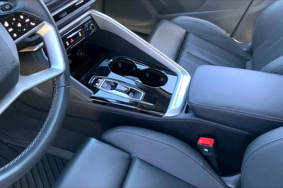 2025 Audi FY Q5 - Image 17 of 20
