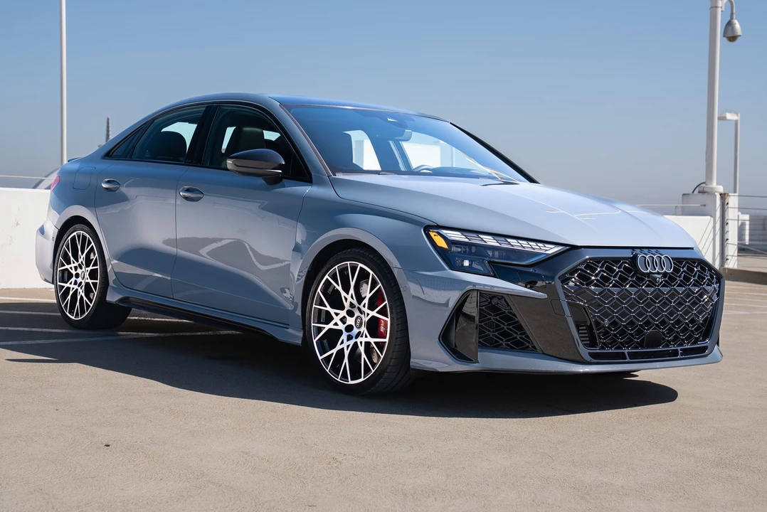 2025 Audi - Image 14 of 21