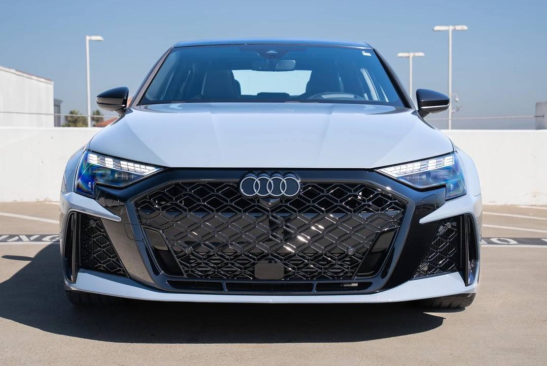 2025 Audi - Image 16 of 21