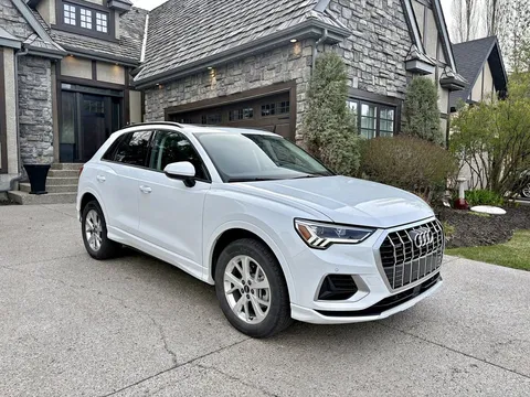 2025 Audi Q3 Premium 40 TFSI quattro