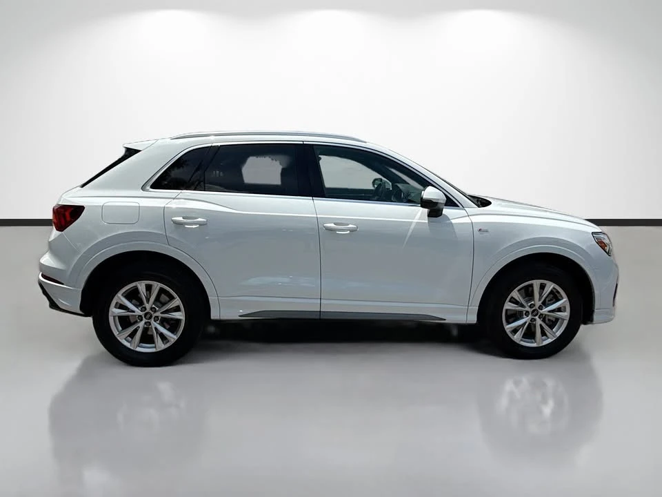 2025 Audi F3 Q3 - Image 2 of 10
