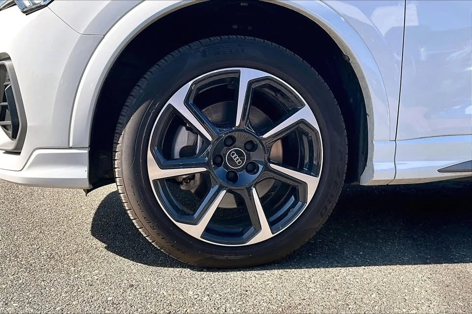 2025 Audi F3 Q3 - Image 3 of 7