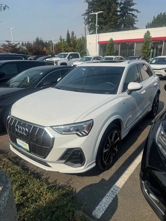 2025 Audi F3 Q3 - Image 2 of 10