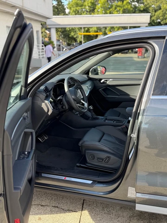 2025 Audi F3 Q3 - Image 2 of 6