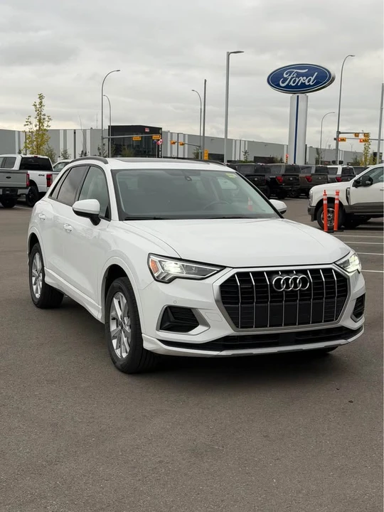 2025 Audi F3 Q3 - Image 2 of 18