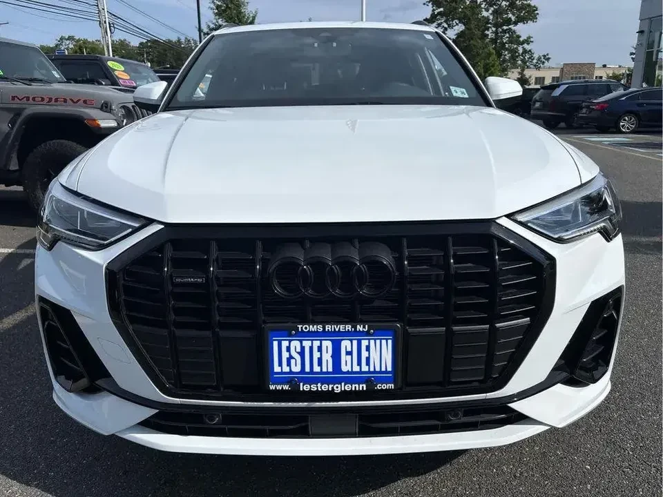 2025 Audi F3 Q3 - Image 2 of 16
