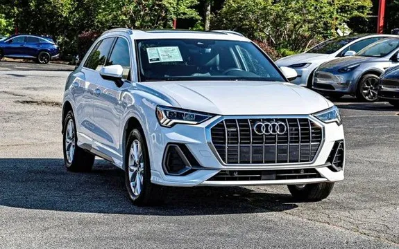 2025 Audi Q3 Premium