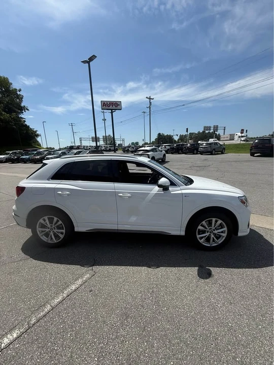 2025 Audi F3 Q3 - Image 3 of 19